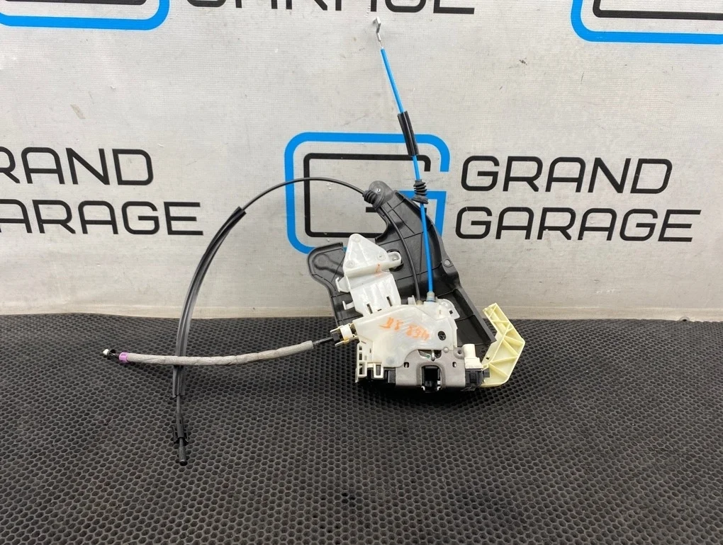 Замок двери Mercedes-Benz E-Class 2009 A2047301835 W212 272.980 3.5, задний правый