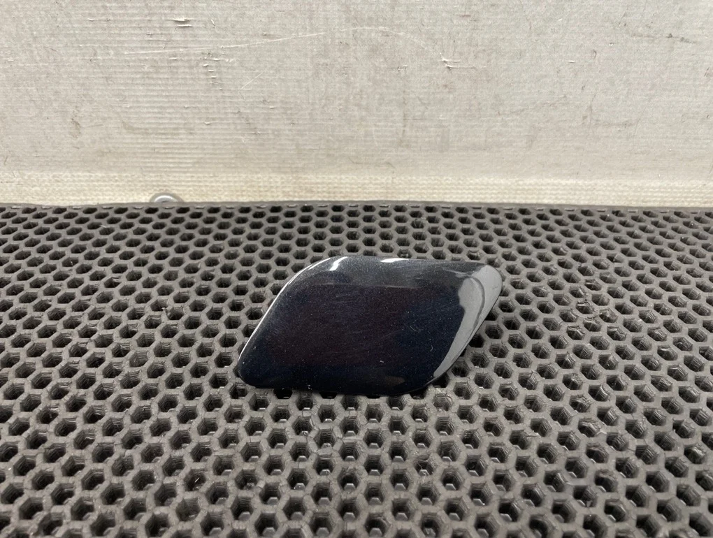 Крышка омывателя фары Bmw 7-Series 2010 51117210881 F01 N54B30A 3.0, передняя левая