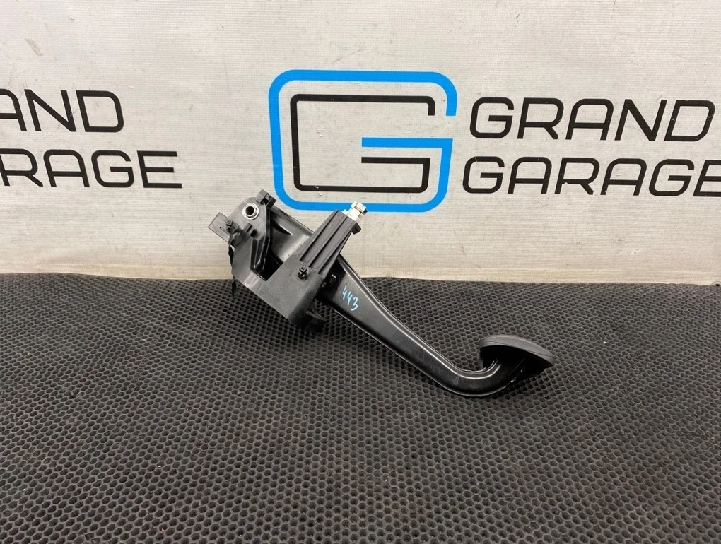 Педаль тормоза Mercedes-Benz B-Class 2013 A2462900701 W246 270.910 1.6