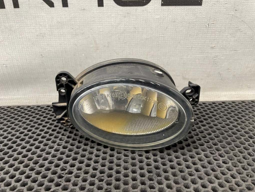 Фара противотуманная Mercedes-Benz R-Class 2007 A1698201656 W251 272.967 3.5, правая