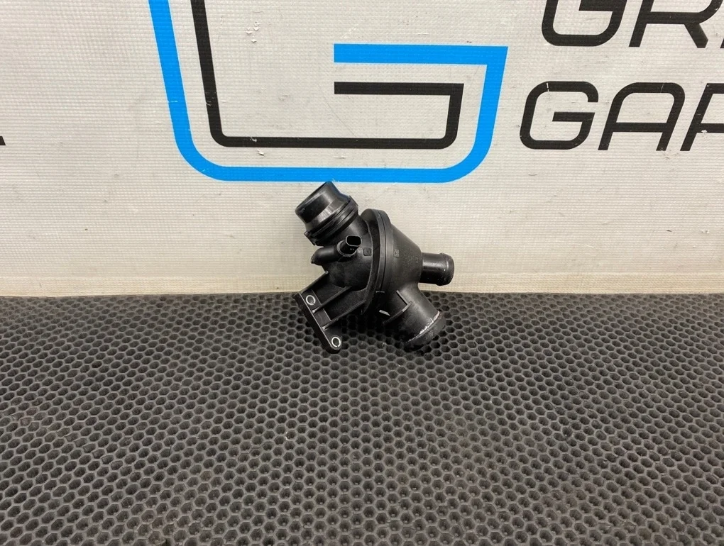 Термостат Bmw 3-Series 2013 11538635689 F30 N20B20B 2.0