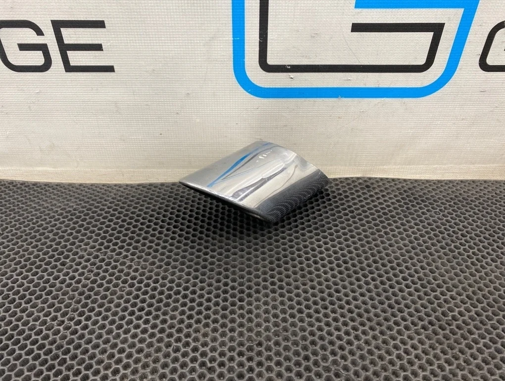 Насадка на глушитель Bmw X6 2009 18307535435 E71 N54B30A 3.0, правая