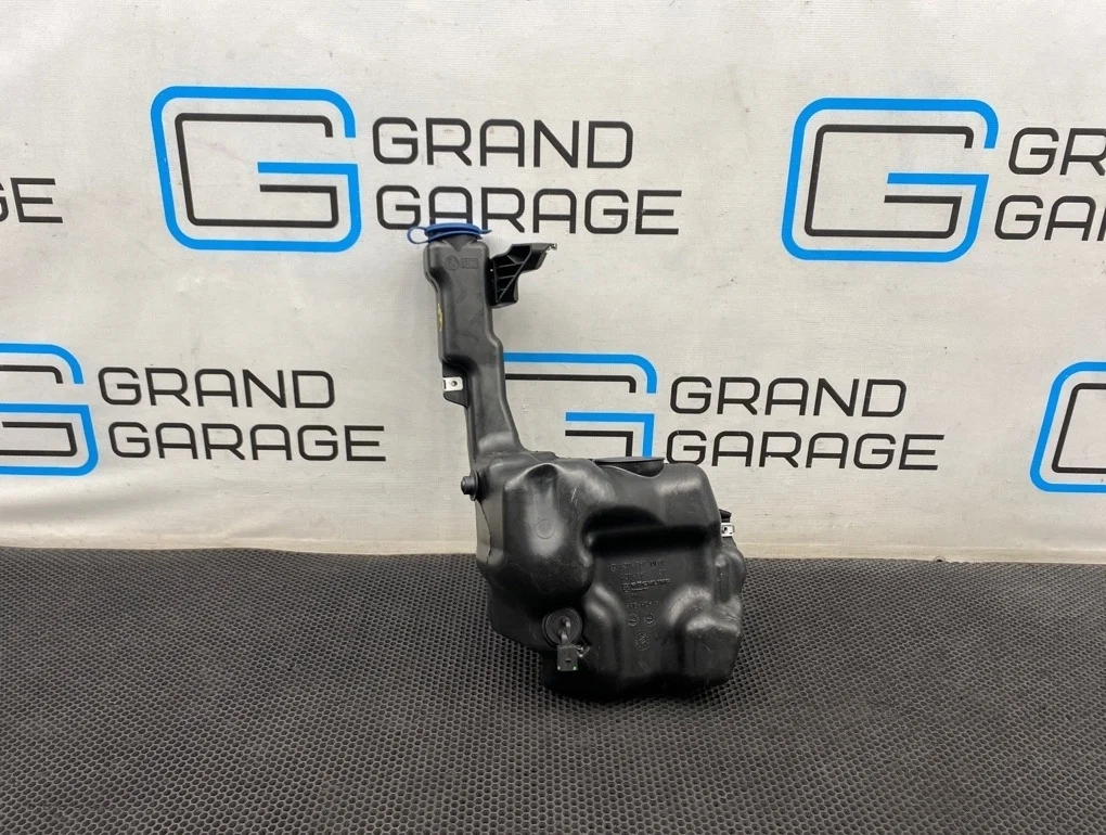 Бачок омывателя Mercedes-Benz E-Class 2012 A2048691320 W212 276.952 3.5