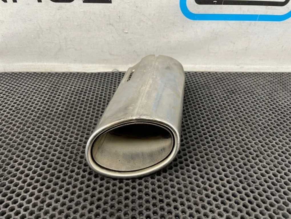 Насадка на глушитель Mercedes-Benz E-Class 2010 A2044906327 W212 272.980 3.5, левая