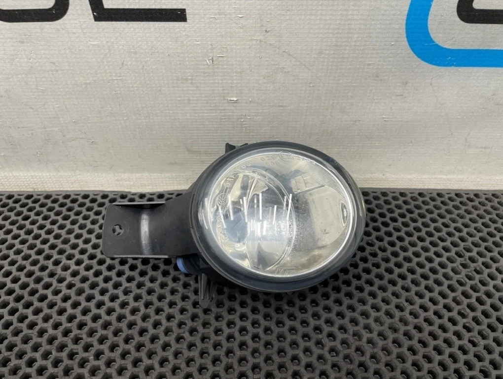 Фара противотуманная Bmw X6 2009 63177187632 E71 N54B30A 3.0, передняя правая