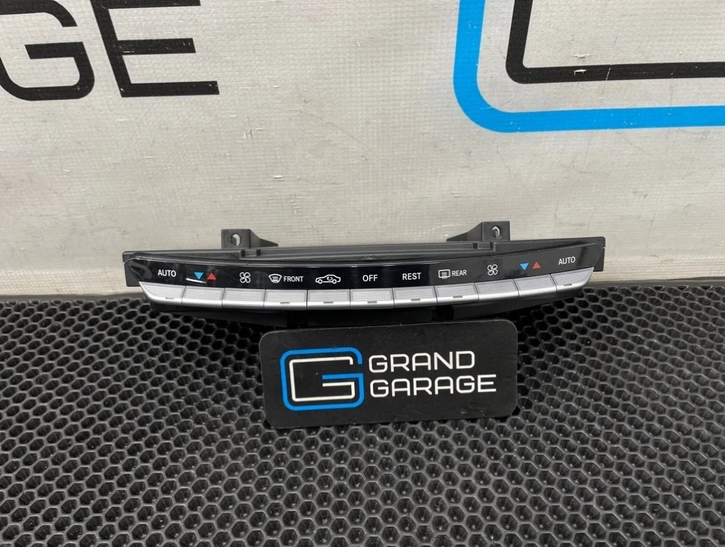 Блок климата Mercedes-Benz S-Class 2006 A2218709810 W221 273.961 5.5