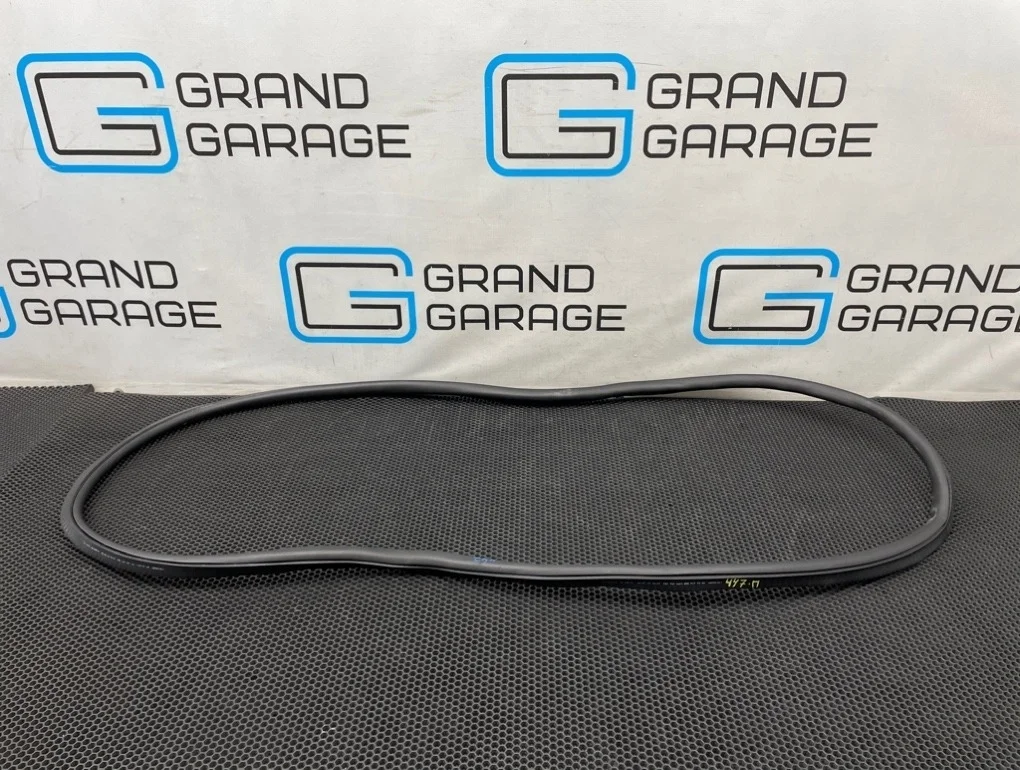 Уплотнитель двери Bmw 7-Series 2010 7177999 F01 N54B30A 3.0, передний