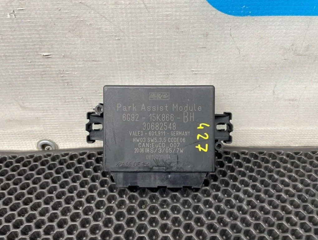Блок парктроника Volvo Xc70 2008 30682548 BZ B6324S 3.2
