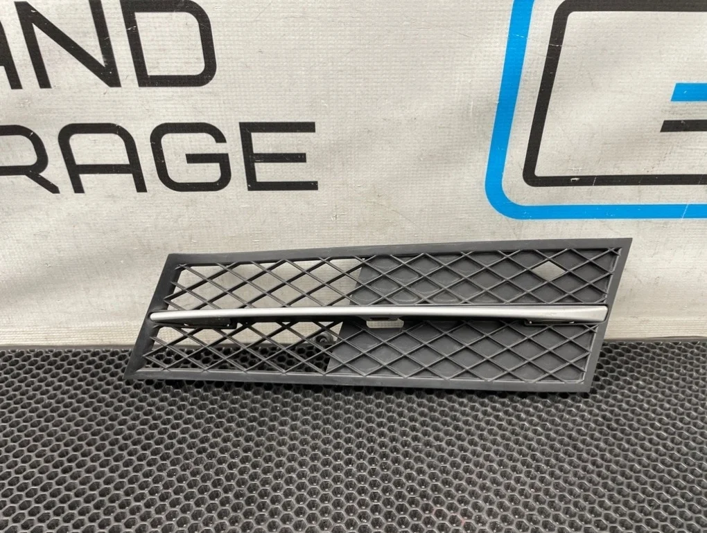 Решетка в бампер Bmw 5-Series 2011 51117200697 F10 N52B25A 2.5, передняя левая