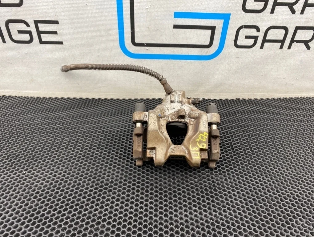 Суппорт Mercedes-Benz E-Class 2011 A2044230281 C207 271.860 1.8, задний правый