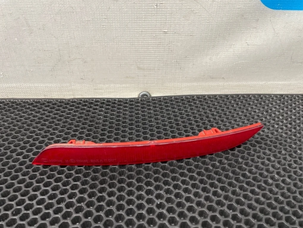 Катафот Bmw 3-Series 2014 63147301188 F30 N20B20B 2.0, задний правый