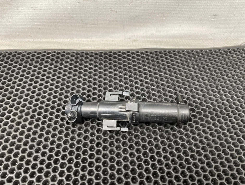 Форсунка омывателя фары Bmw 7-Series 2011 61677178744 F01 N54B30A 3.0, правая