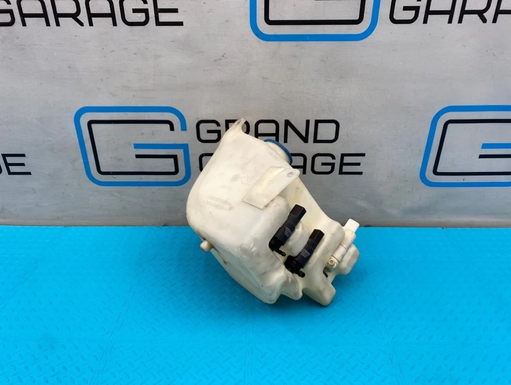 Бачок омывателя Mercedes-Benz V-Class 2011 A6398690120 W639 272.978 3.5