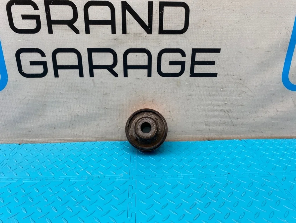 Подушка кузова Land Rover Range Rover Sport 2010 KVF500161 L320 AJ133 V8 5.0