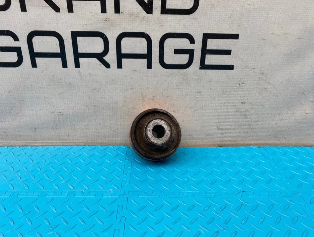 Подушка кузова Land Rover Range Rover Sport 2010 KVF500161 L320 AJ133 V8 5.0