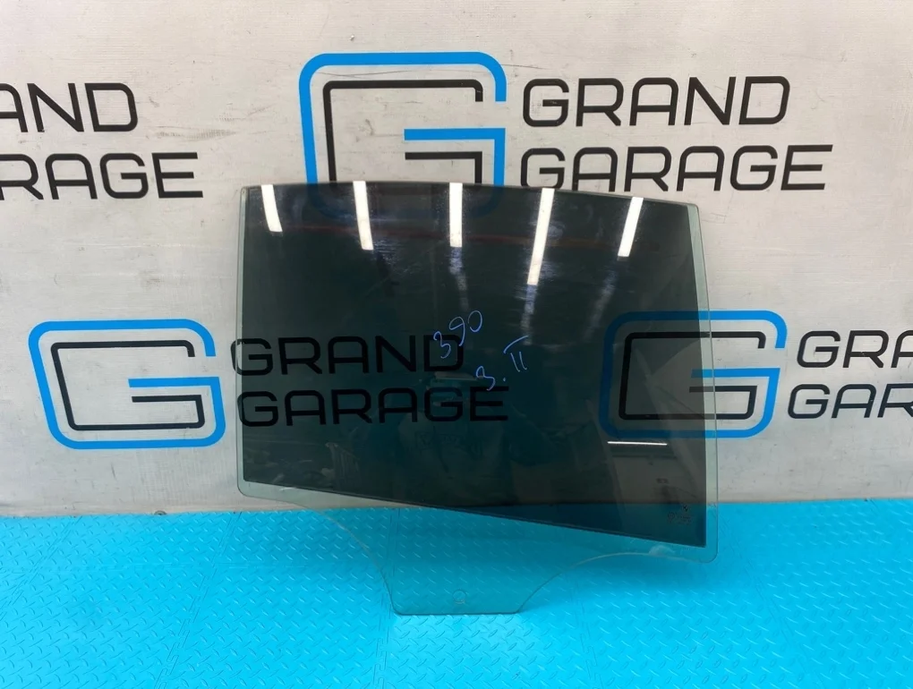 Стекло Bmw 5-Series 2014 51357182118 F10 N20B20B 2.0, заднее правое