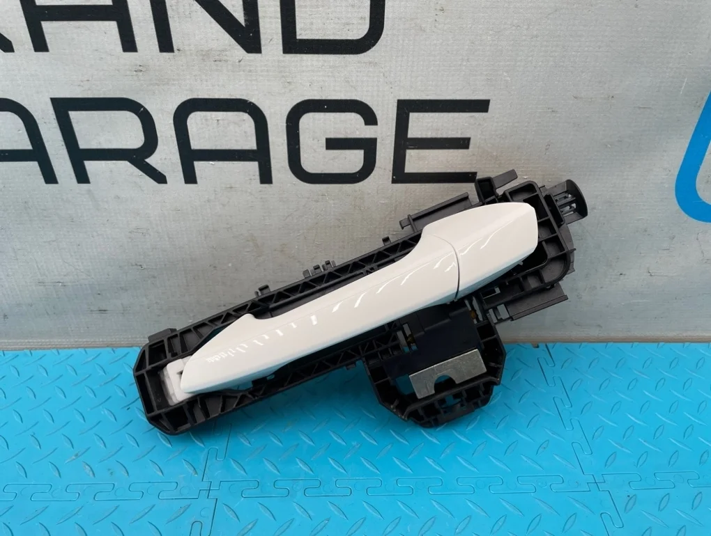 Ручка двери наружная Mercedes-Benz C-Class 2013 A2047602134 W204 271.820 1.8, передняя левая