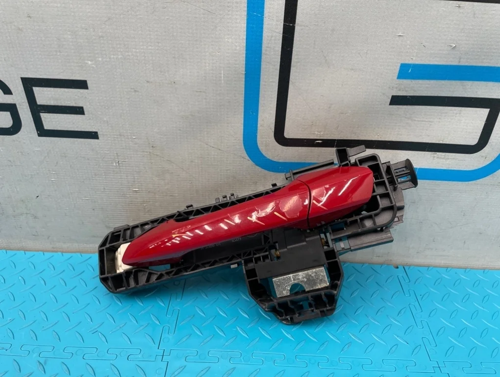 Ручка двери наружная Mercedes-Benz B-Class 2012 A2047602534 W246 270.910 1.6, передняя левая