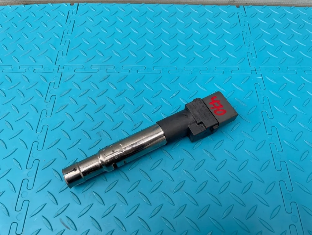 Катушка зажигания Porsche Cayenne 2013 022905715B 958 M55.02 3.6