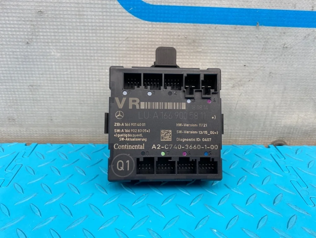 Блок двери Mercedes-Benz Gla-Class 2014 A1669005811 X156 270.920 2.0, передний правый