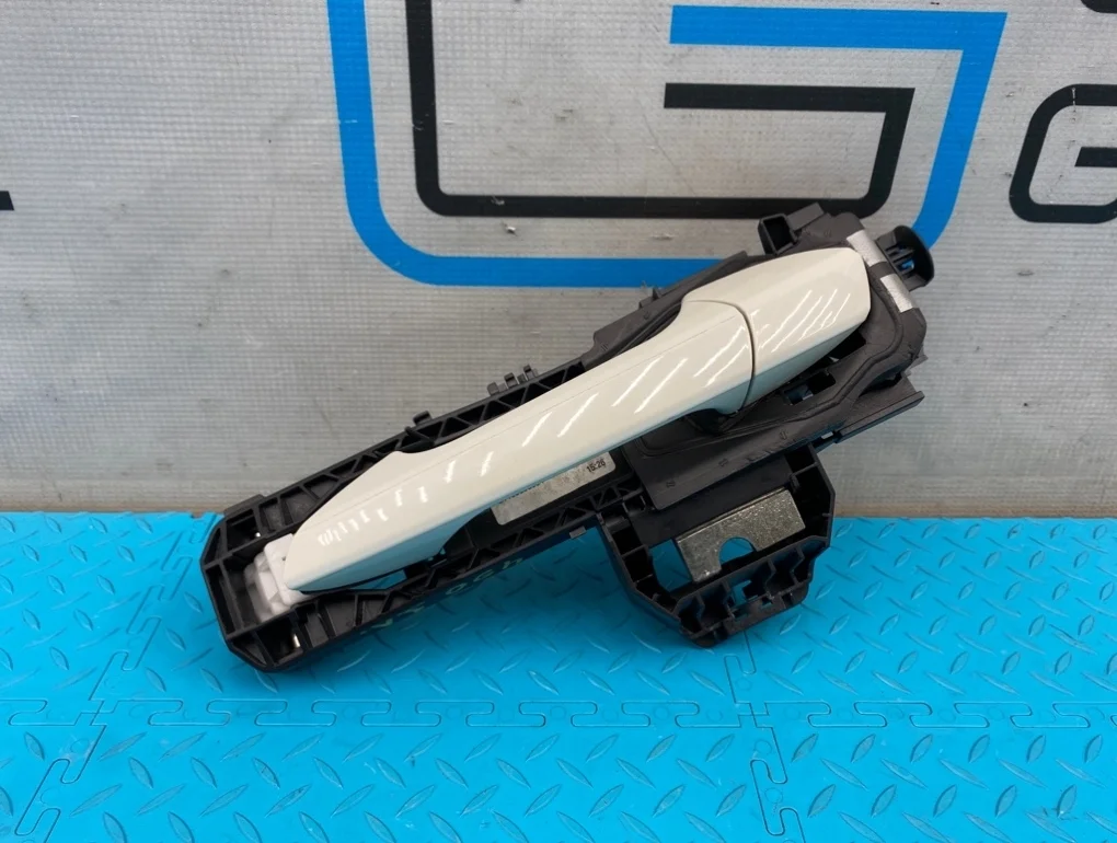 Ручка двери наружная Mercedes-Benz Gla-Class 2014 A2047603100 X156 270.920 2.0, задняя левая