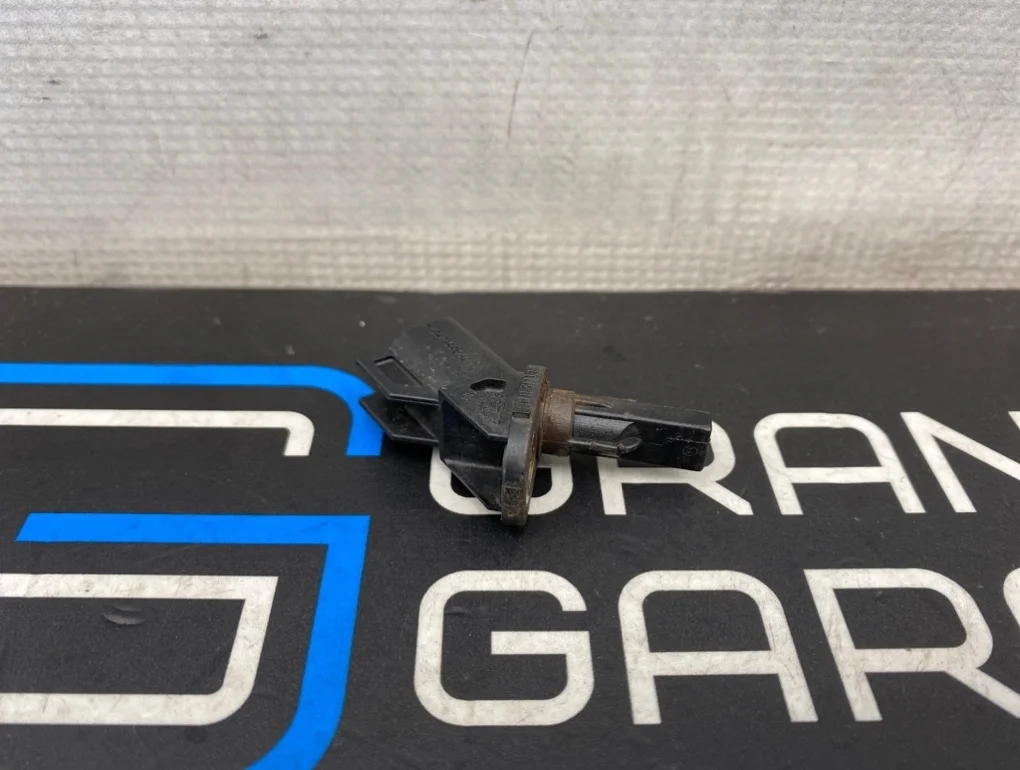 Датчик abs Volvo Xc70 2007 6G9N2B372CB BZ B6324S 3.2, передний