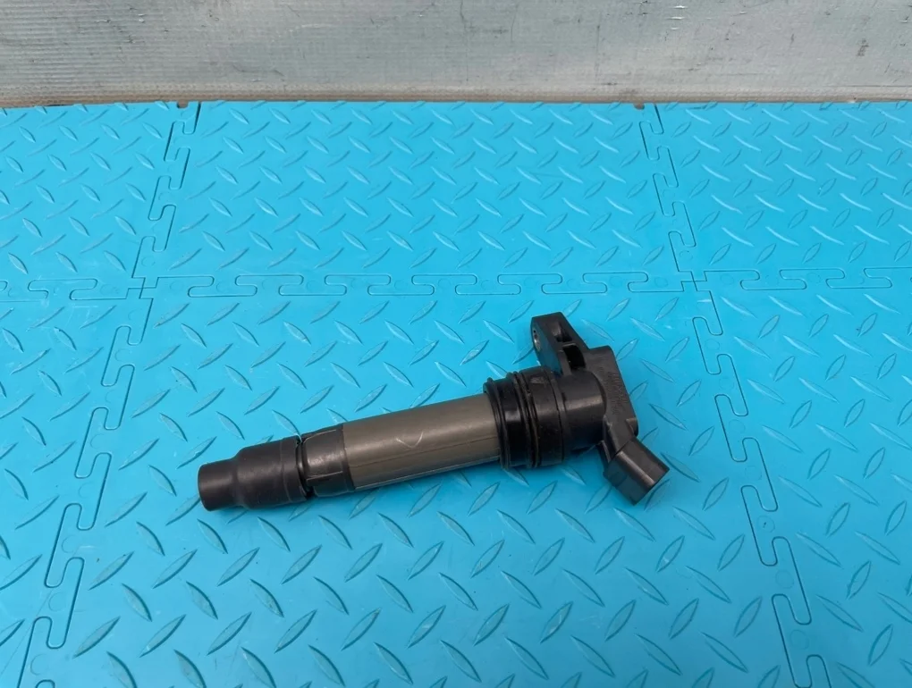 Катушка зажигания Volvo Xc70 2007 30684245 BZ B6324S 3.2