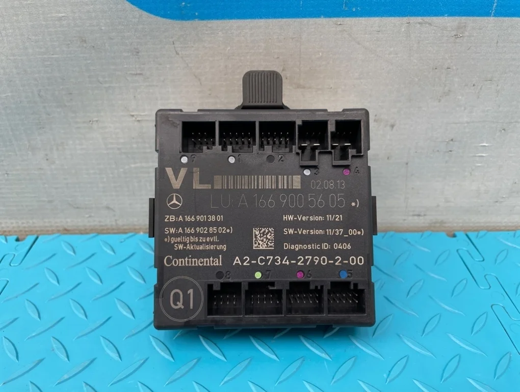 Блок двери Mercedes-Benz Cla-Class 2013 A1669005605 C117 270.920 2.0, передний левый