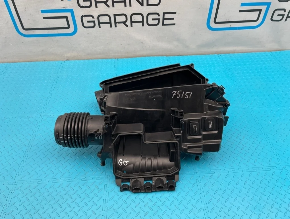 Корпус воздушного фильтра Mercedes-Benz E-Class 2011 A2710901601 W212 271.860 1.8