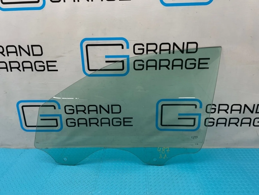 Стекло Volkswagen Touareg 2008 7L0845201F 7L6 BHK 3.6, переднее левое