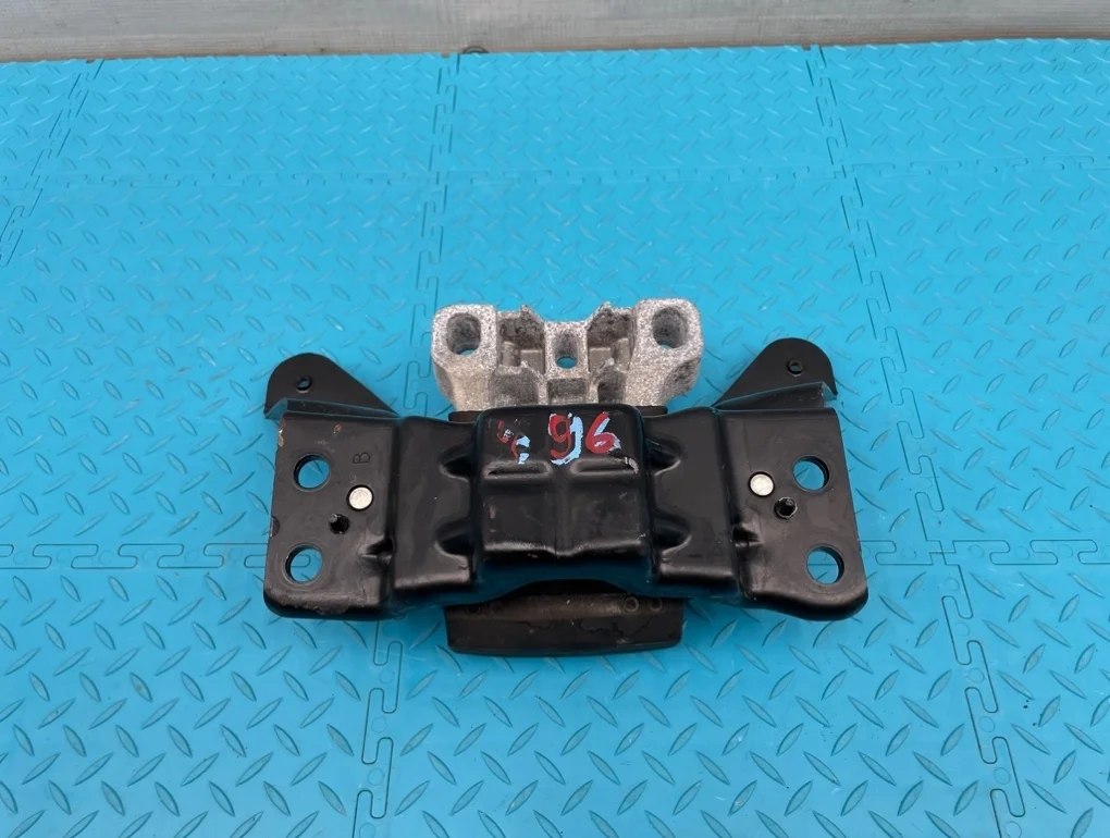 Кронштейн АКПП Volkswagen Golf 2013 5Q0199555R 5G1 CPTA 1.4, левый