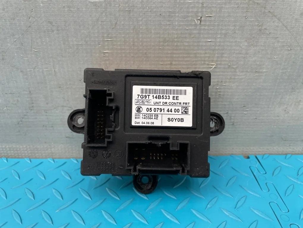 Блок двери Volvo Xc70 2009 31295207 BZ B6324S 3.2, передний правый