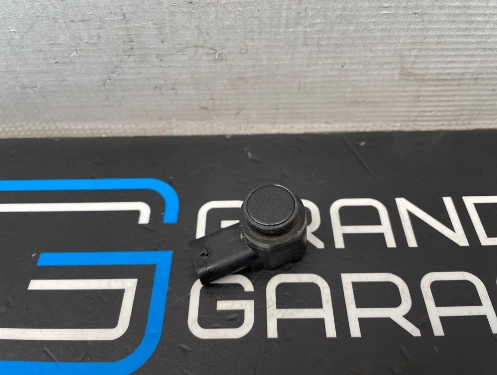 Датчик парктроника Audi A6 2011 1S0919275 C7 CHVA 2.8