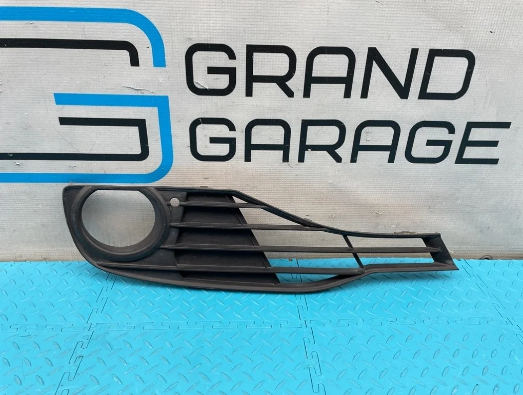 Решетка в бампер Bmw 3-Series 2013 51117255370 F30 N20B20B 2.0, передняя правая