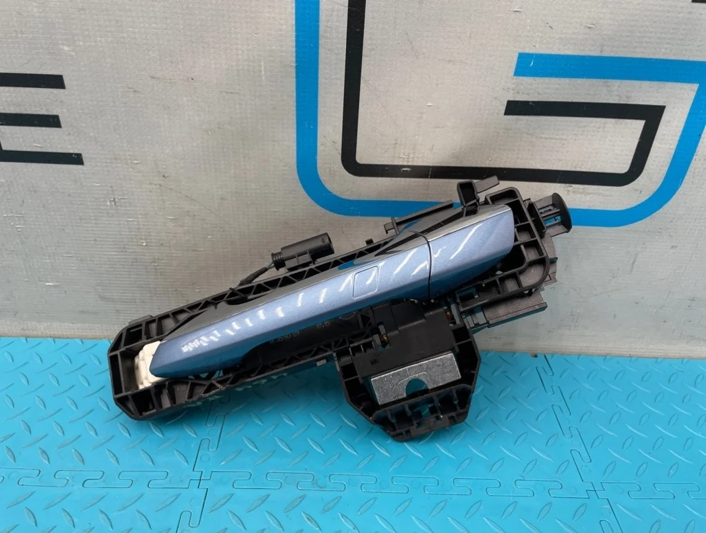 Ручка двери наружная Mercedes-Benz E-Class 2011 A2047602534 W212 276.952 3.5, передняя левая