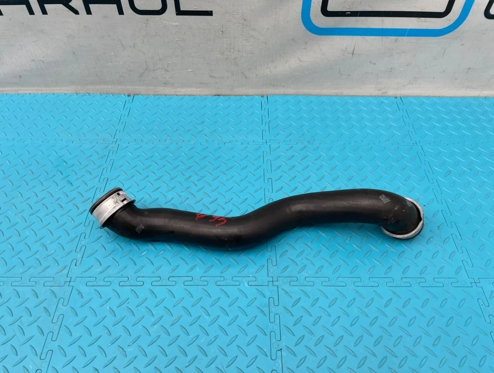 Патрубок охлаждения Mercedes-Benz E-Class 2013 A2045013982 W212 276.952 3.5