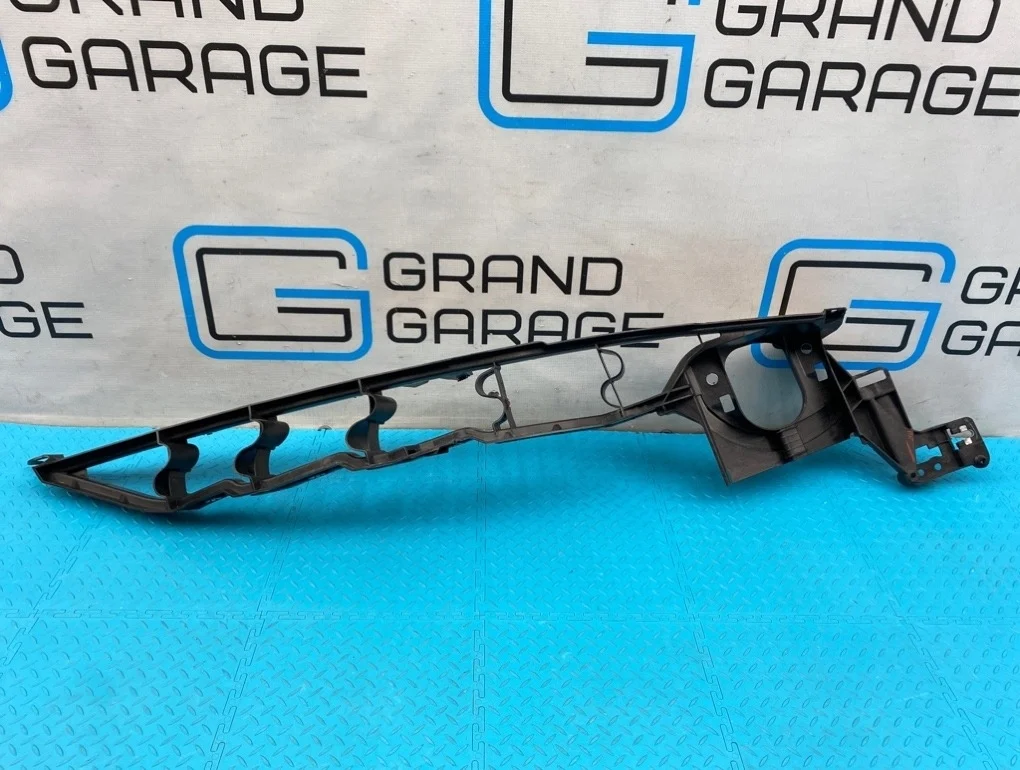 Кронштейн крыла Bmw X5 2009 51657157990 E70 N52B30AF 3.0, передний правый