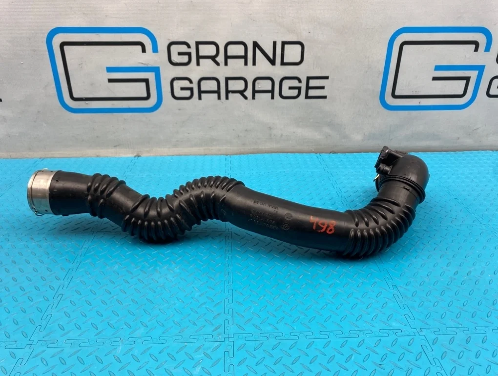 Патрубок интеркулера Bmw 5-Series 2012 13717612091 F10 N20B20B 2.0