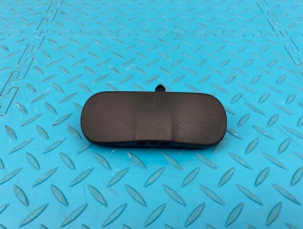 Форсунка омывателя Audi Q7 2011 8J0955988G 4LB CJTC 3.0, правая