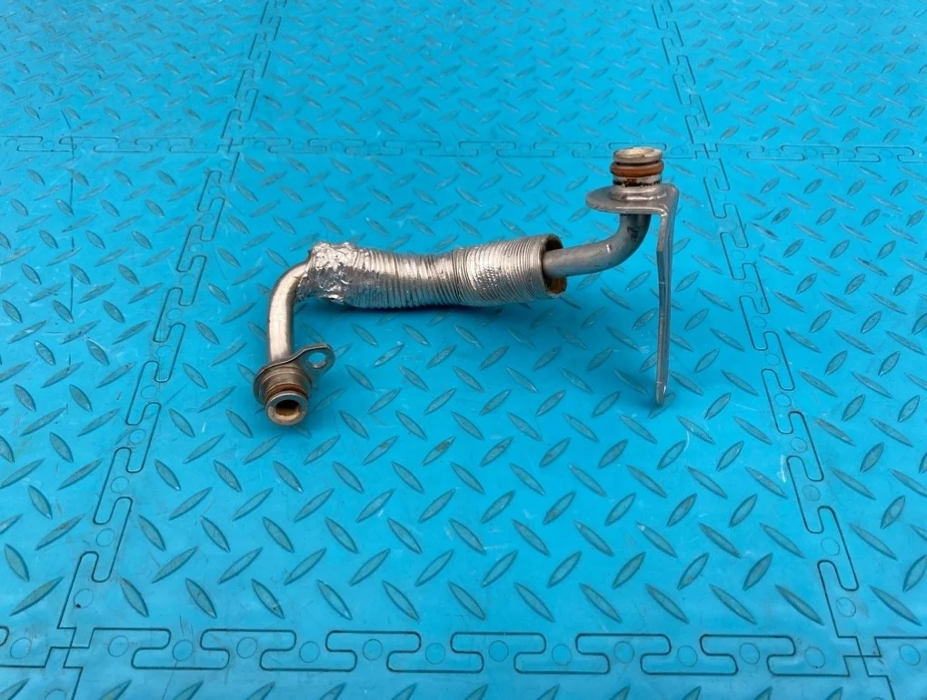 Патрубок охлаждения Bmw 5-Series 2013 11537588935 F10 N20B20B 2.0