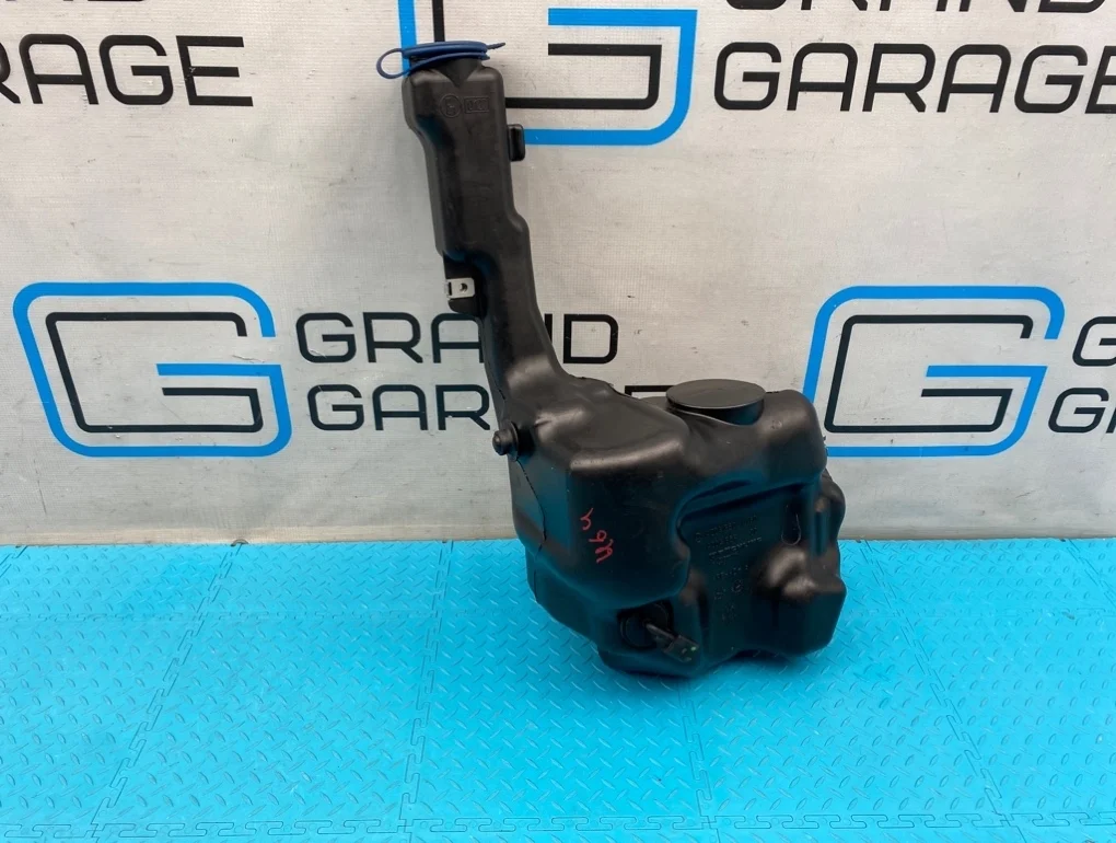 Бачок омывателя Mercedes-Benz E-Class 2011 A2048691320 W212 276.952 3.5