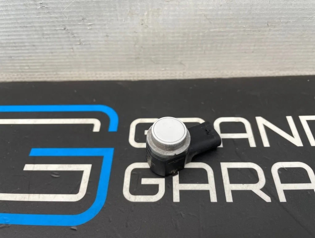 Датчик парктроника Audi A8 2012 4H0919275 D4 CGWD 3.0, задний