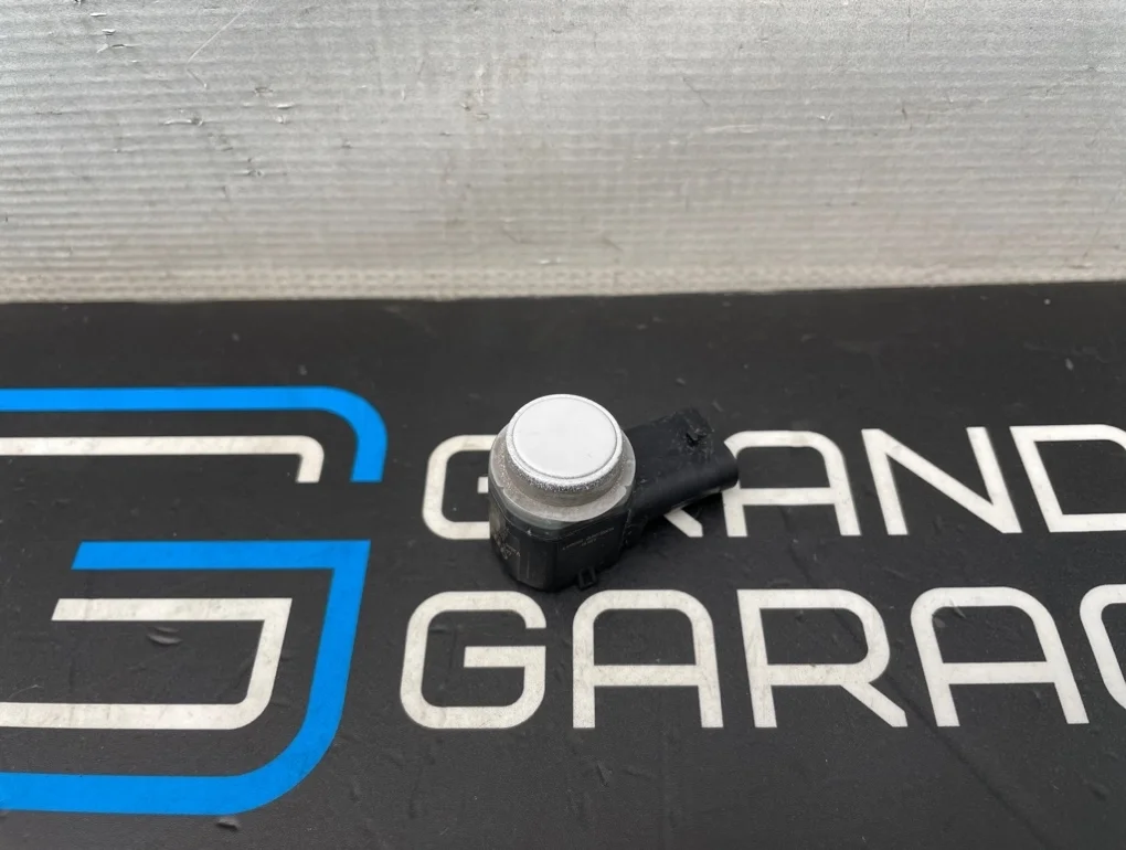 Датчик парктроника Audi A8 2012 4H0919275 D4 CGWD 3.0, задний