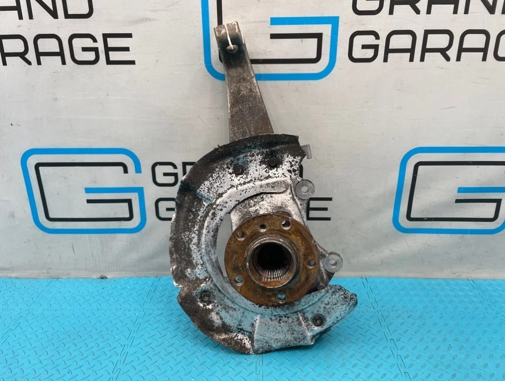 Кулак Bmw 5-Series 2013 31216775769 F10 N20B20B 2.0, передний левый