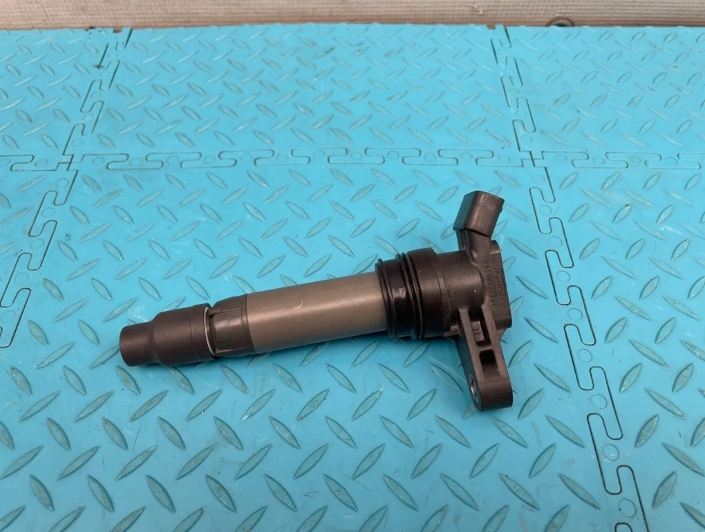 Катушка зажигания Volvo Xc90 2007 30684245 C B6324S 3.2