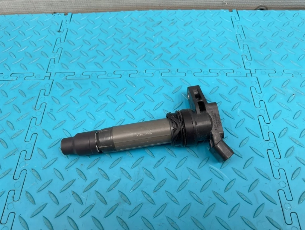 Катушка зажигания Volvo Xc90 2007 30684245 C B6324S 3.2