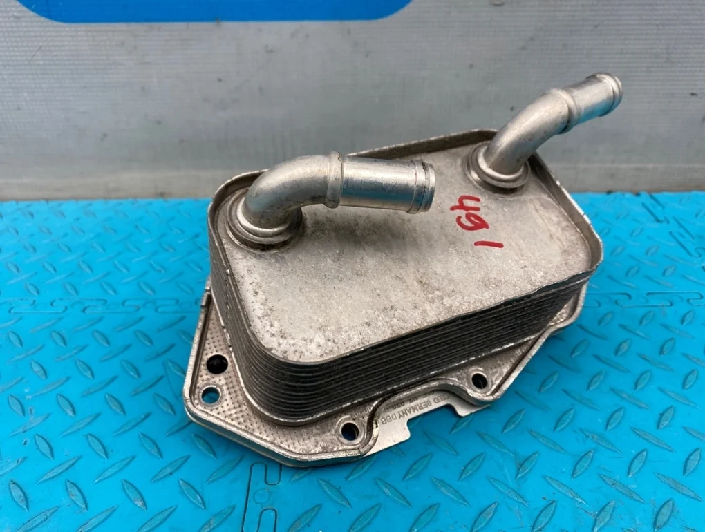 Теплообменник Audi A6 2013 06E117021G C7 CHVA 2.8