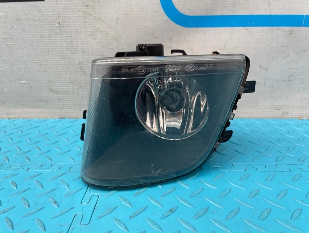 Фара противотуманная Bmw 7-Series 2009 63177182195 F01 N63B44A 4.4, передняя левая