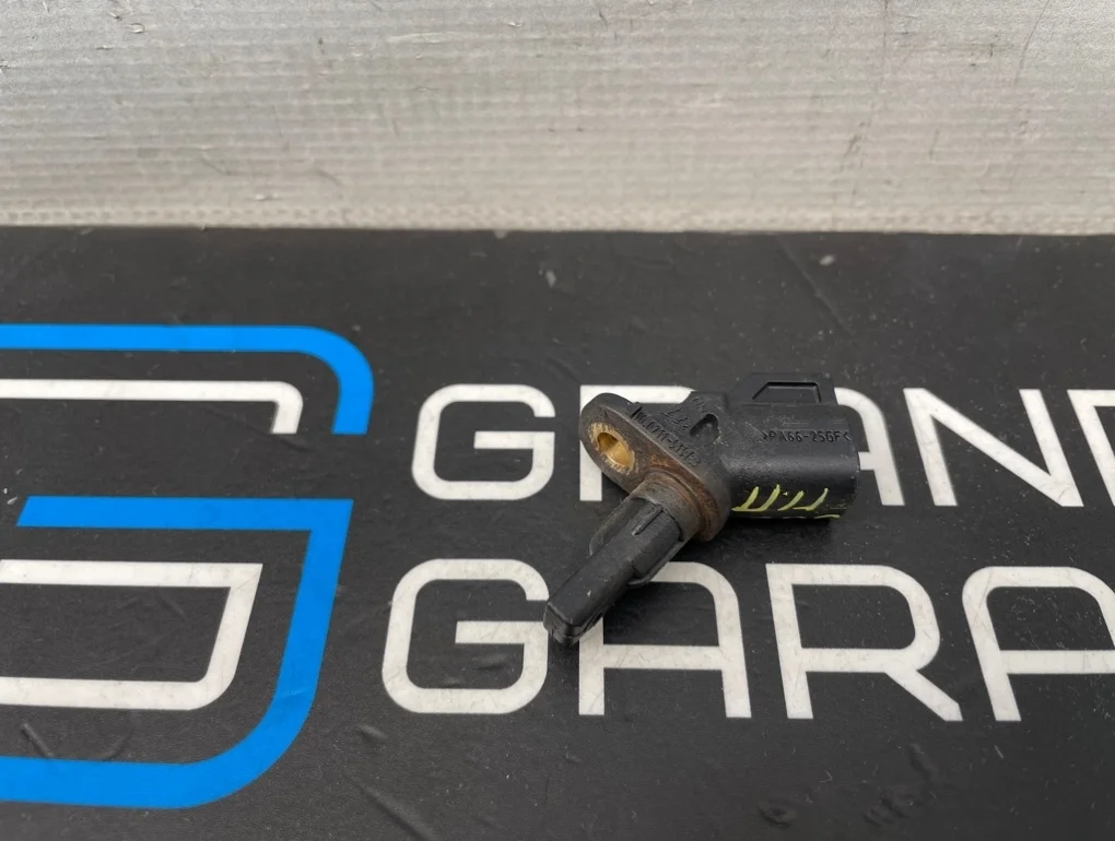 Датчик abs Volvo Xc70 2009 6G9N2B372CB BZ B6324S 3.2, передний