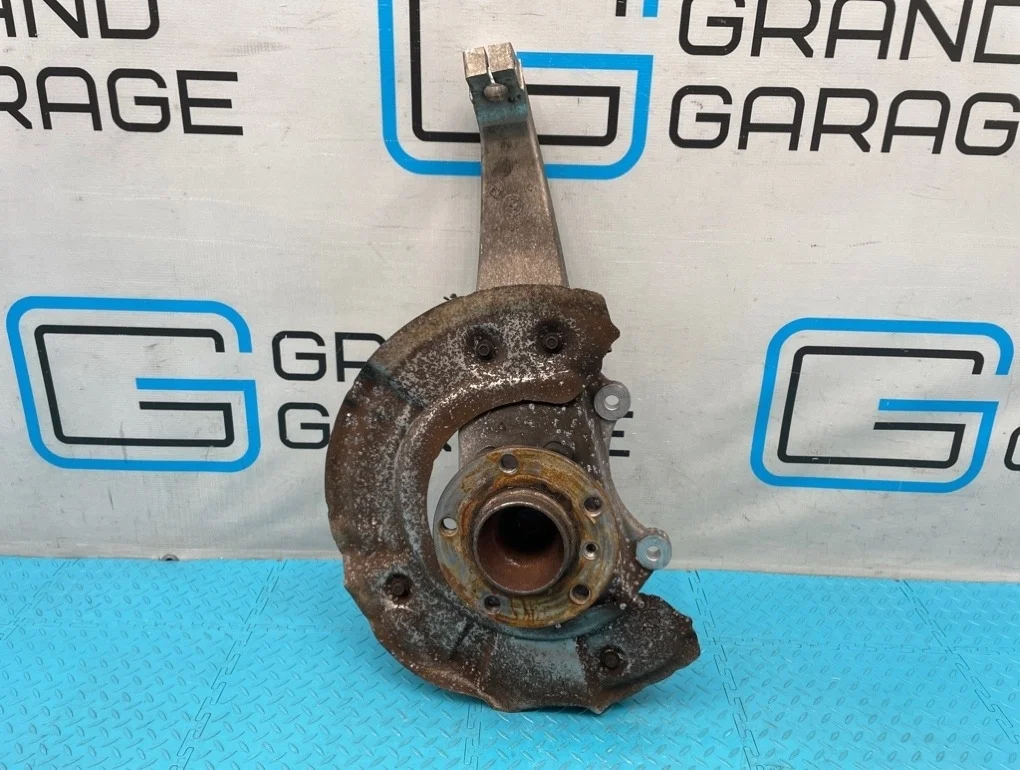 Кулак Bmw 7-Series 2012 31216775767 F01 N54B30A 3.0, передний левый